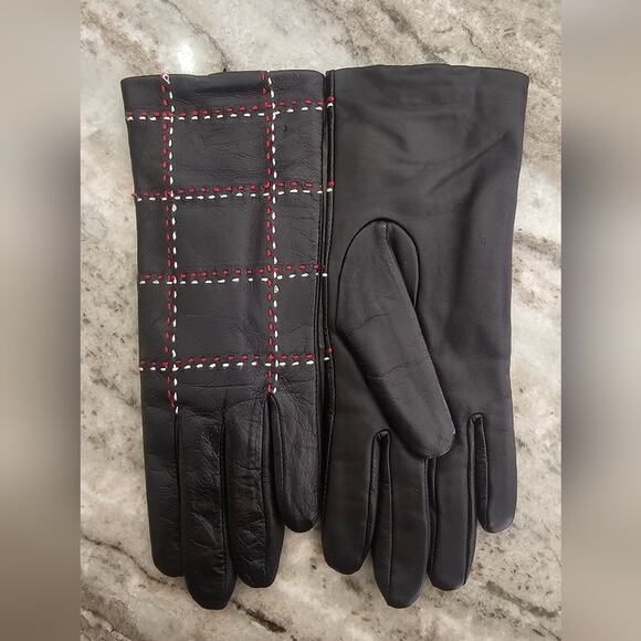 NWT Touchscreen Charter Club Black Lambs Leather Gloves with Stitching Detail - Picture 7 of 12